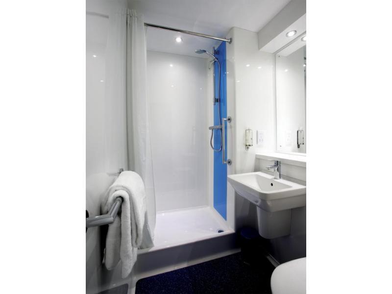 Travelodge Glasgow Airport Hotel Exteriör bild
