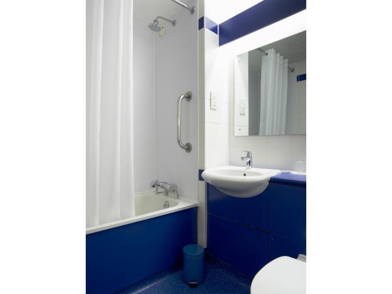 Travelodge Glasgow Airport Hotel Exteriör bild